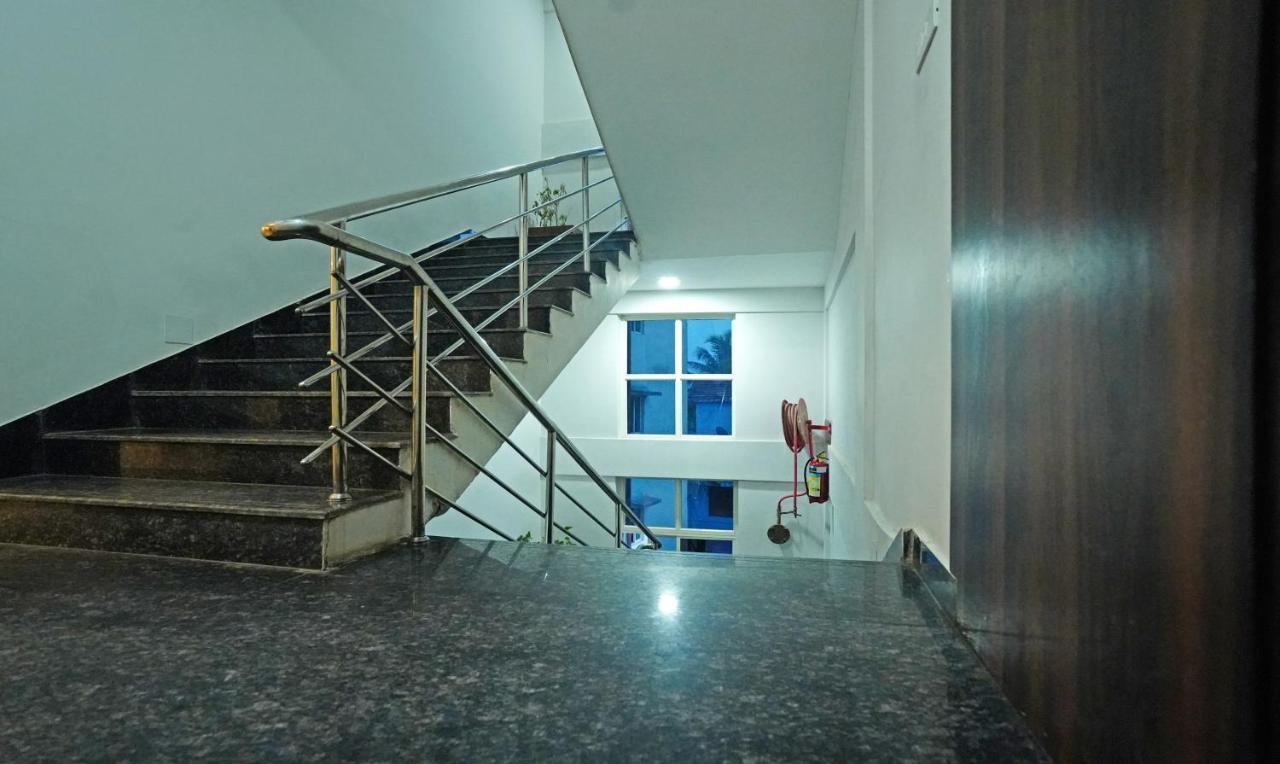 Treebo Lazystay Grand Patia Bhubaneswar Ngoại thất bức ảnh