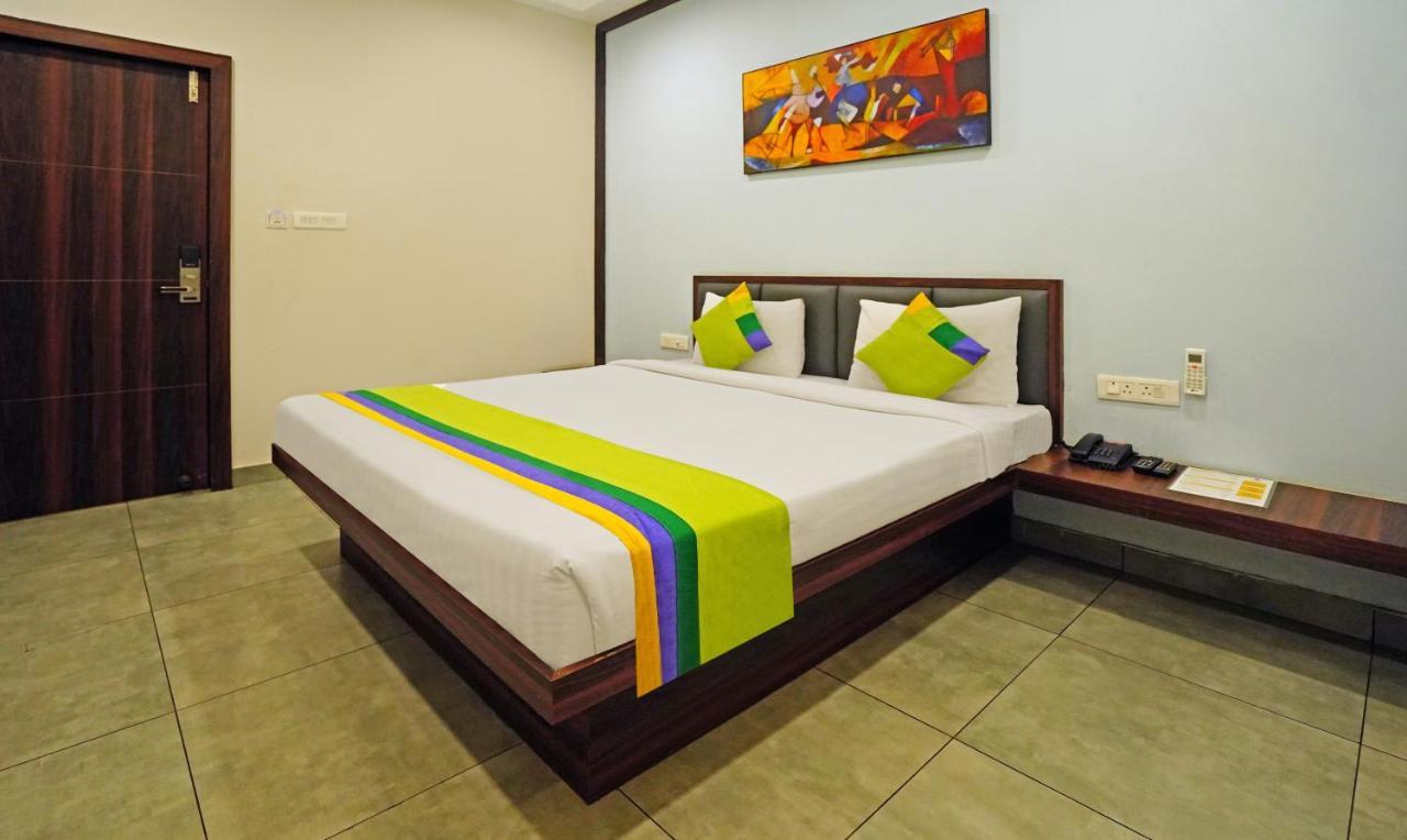 Treebo Lazystay Grand Patia Bhubaneswar Ngoại thất bức ảnh
