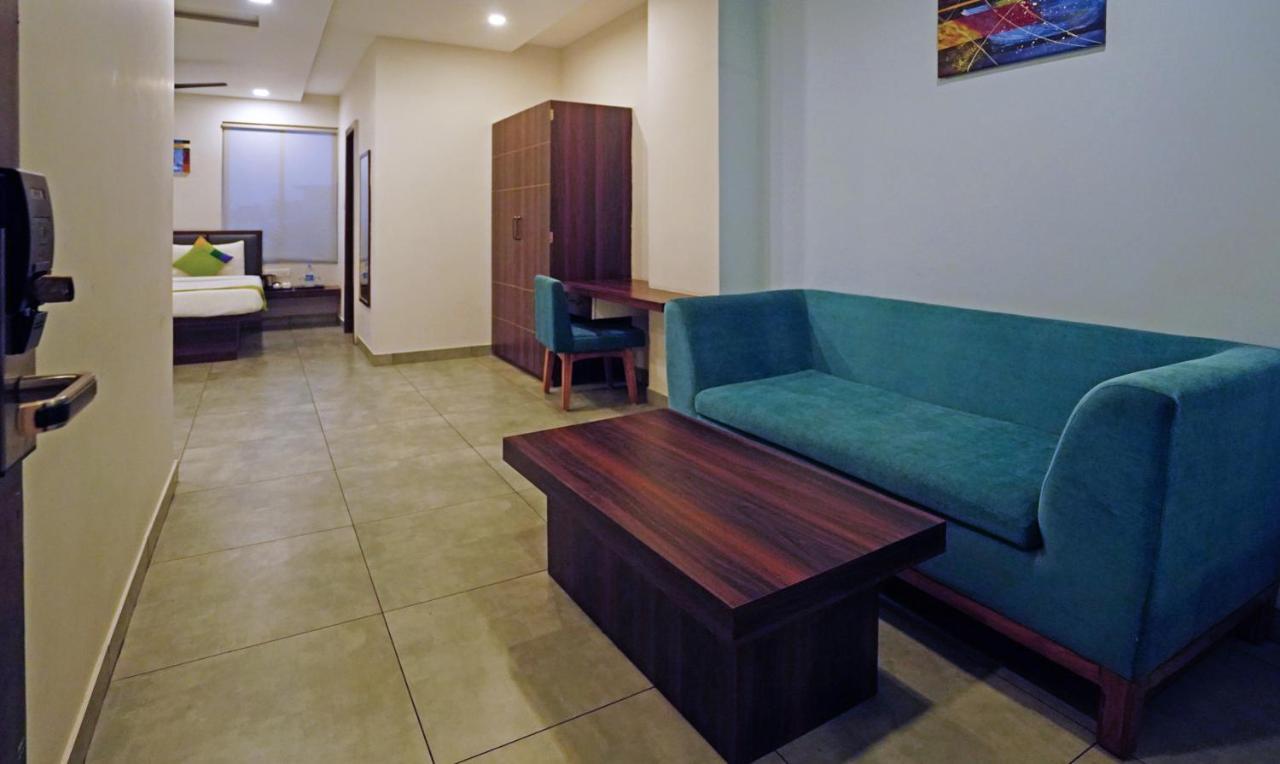 Treebo Lazystay Grand Patia Bhubaneswar Ngoại thất bức ảnh